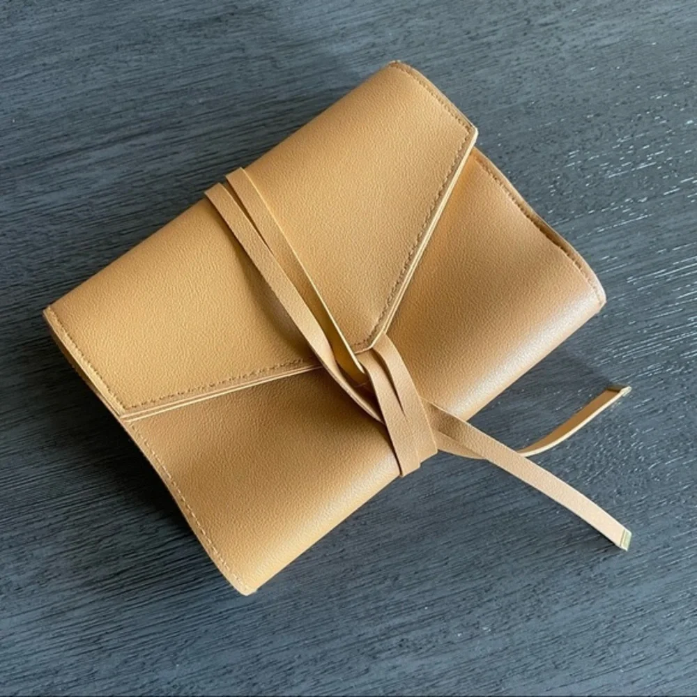 Glass Ladder And Co Light Brown Tan Portfolio Case Wallet